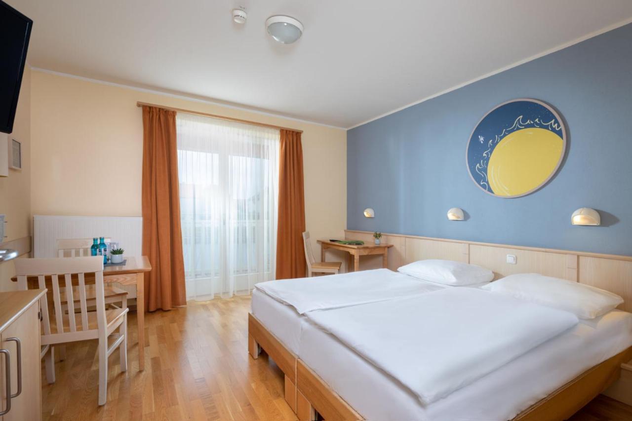 Jufa Hotel Nördlingen Εξωτερικό φωτογραφία